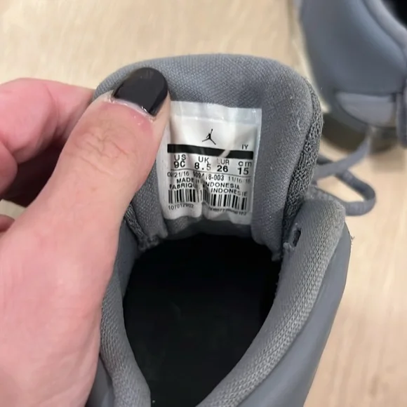 Jordan jumpman grey sneakers - Picture 5 of 5